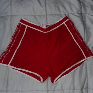 Red and white details swimming shorts